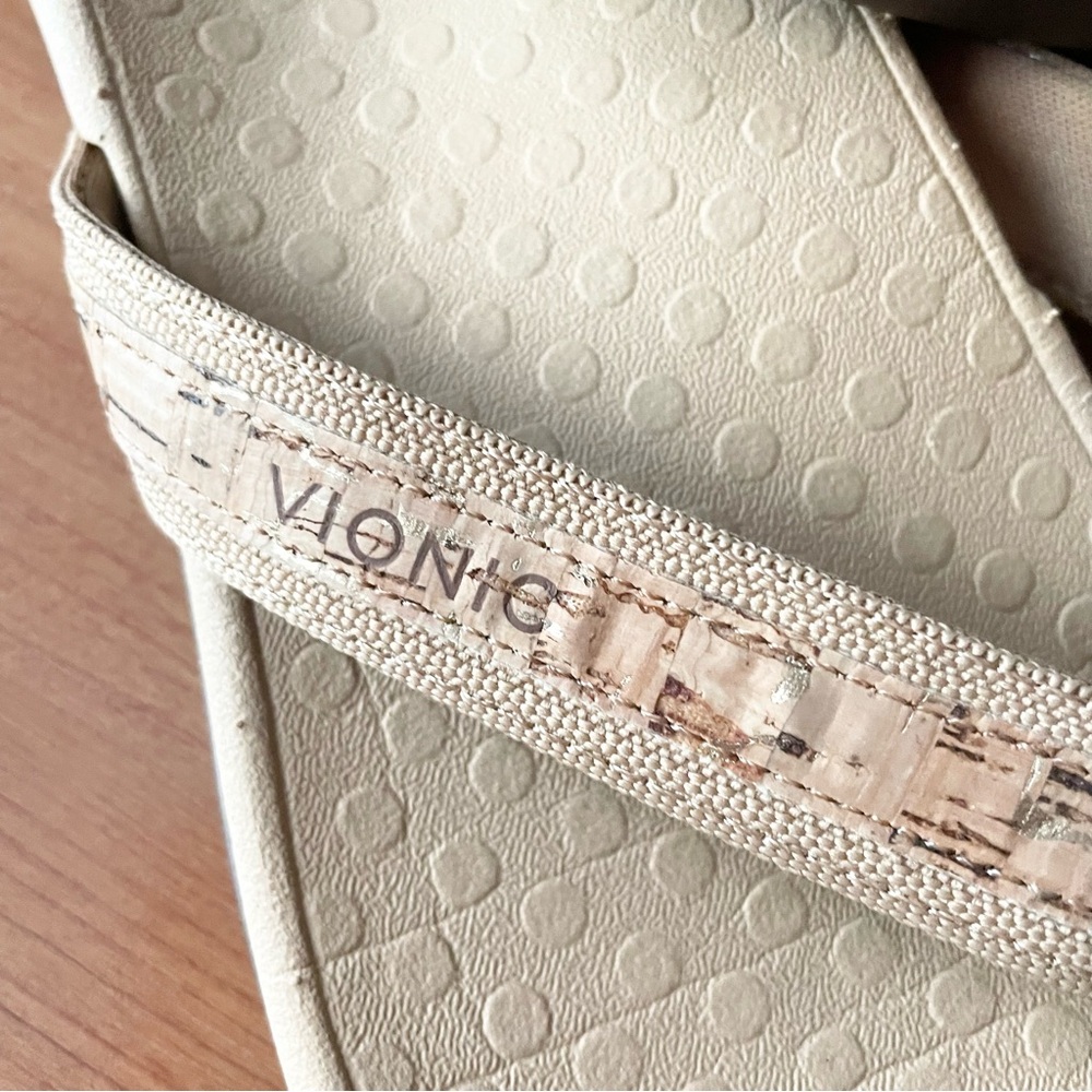 NWOT Vionic Tide II Flip Flops - Picture 5 of 7